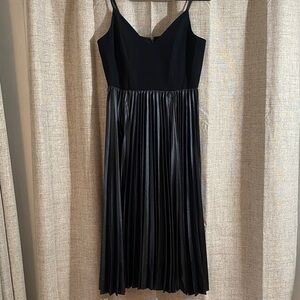 H by Halston Black Pleated Spaghetti Strap Cocktail Dress Women’s Size 4